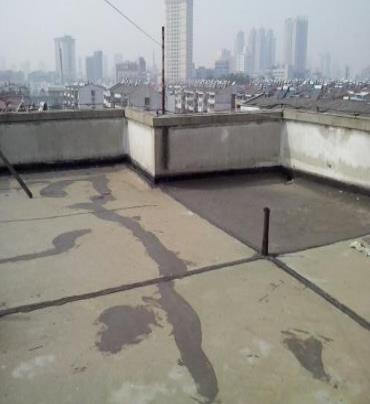 建阳漏水维修 楼顶漏水是什么原因，楼顶漏水维修方法是什么?